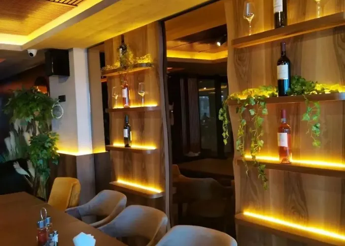 L6 & P90 Milmari 公寓 *